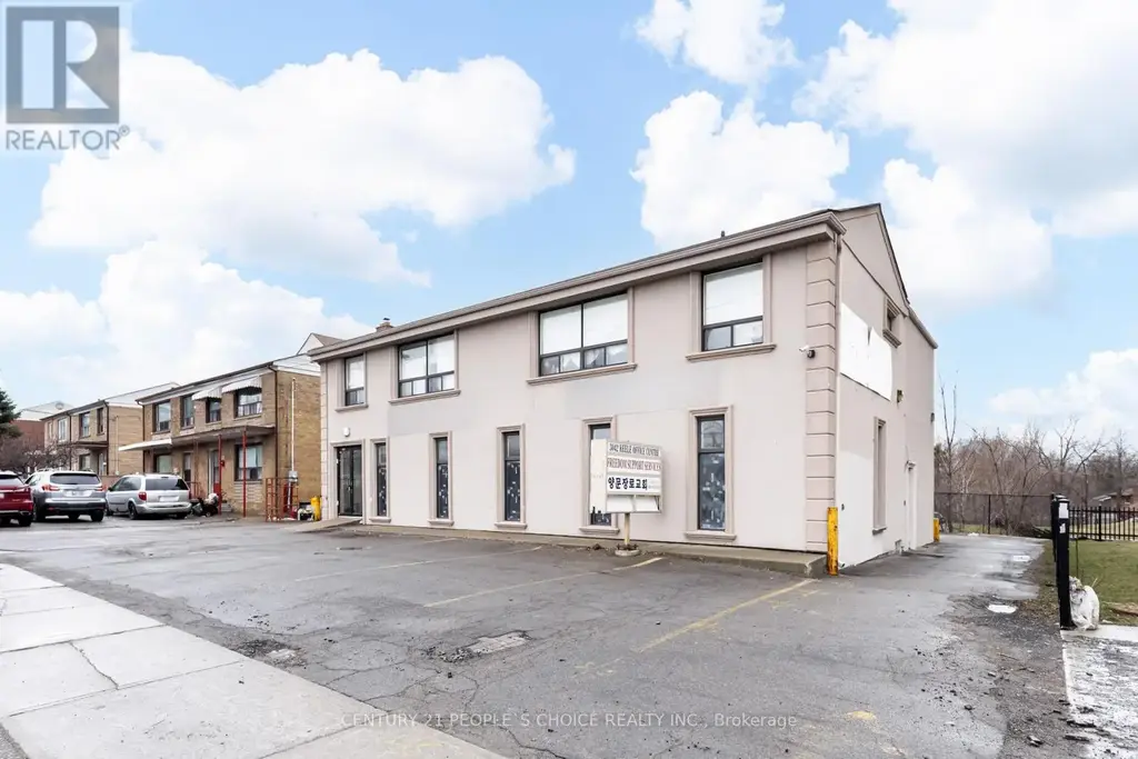 3042 Keele Street, Toronto (Downsview-Roding-CFB)